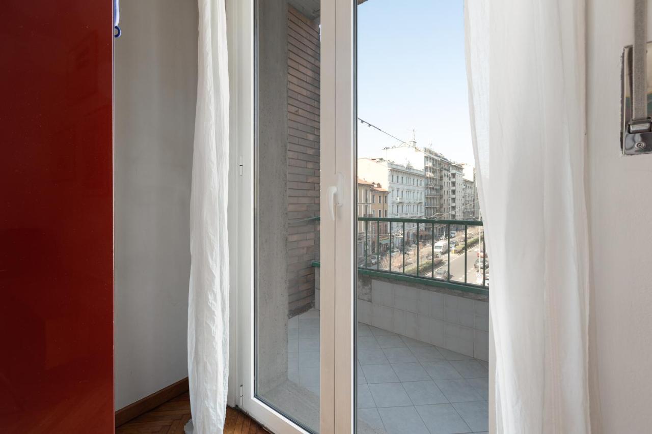 Apartment With Balcony - 50 M Far From M1 Pasteur 밀라노 외부 사진